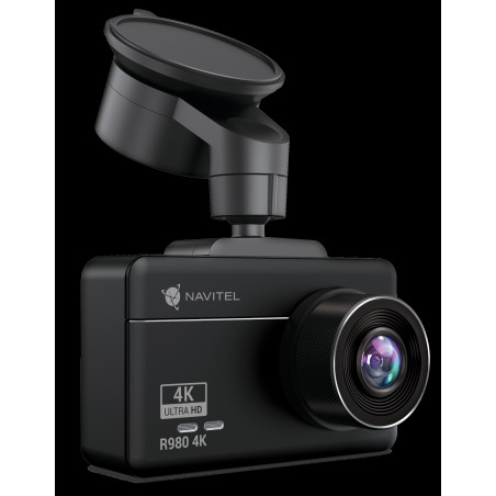 NAVITEL R980 s rozlišením 4K pro přesné zachycení SPZ a dopravních značek a jiných detailů