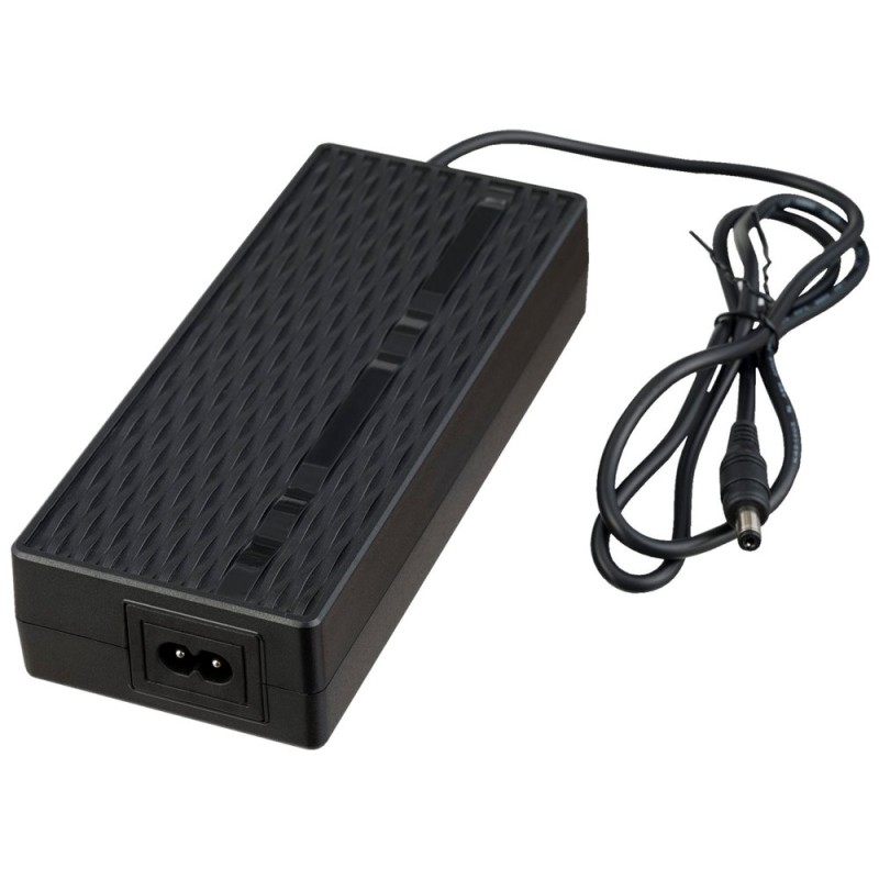 Akyga Napájecí zdroj 42V / 2A 84W 5.5 x 2.1 mm