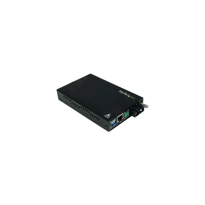 StarTech.com 10/100 Mbps Multi Mode Fiber Media Converter SC - Up to 1.2 miles/2km (ET90110SC2) - Konvertor médií s optickými