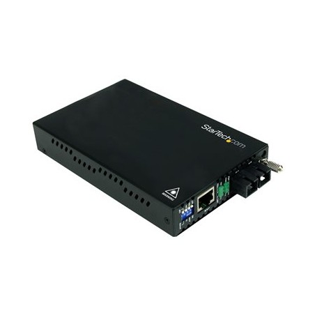 StarTech.com 10/100 Mbps Multi Mode Fiber Media Converter SC - Up to 1.2 miles/2km (ET90110SC2) - Konvertor médií s optickými