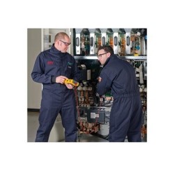 APC On-Site Warranty Extension - Prodloužená dohoda o službách - náhradní díly a práce (pro UPS a elektrická zařízení) - 2 let