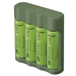 GP Nabíječka B421 pro AA. AAA + 4× AA GP ReCyko+ (2700mAh)