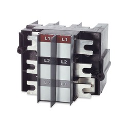 Adaptor for T3 Type Circuit Breaker, 3 Pole