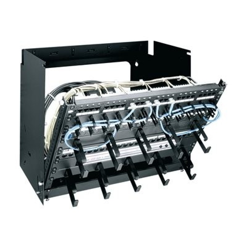 C2G 8SP Pivoting Pnl MNT 18D