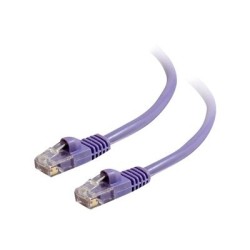 C2G Cat5e Booted Unshielded (UTP) Network Patch Cable - Patch kabel - RJ-45 (M) do RJ-45 (M) - 50 cm - UTP - CAT 5e - lisovaný