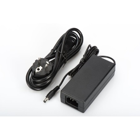 Digitus Gigabit Ethernet PoE Switch 4-portový PoE + 1-portový uplink, 62W PoE budget
