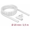 Delock Spirálová hadice se vtahovacím nástrojem 2,5 m x 20 mm, bílá