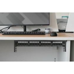 Digitus Nástěnný držák pro 19palcové zařízení, 6U, černá