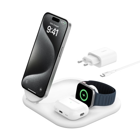 Belkin BOOST CHARGE Qi2 15W 3v1 Magnetický nabíjecí stojan, skládací, bílá