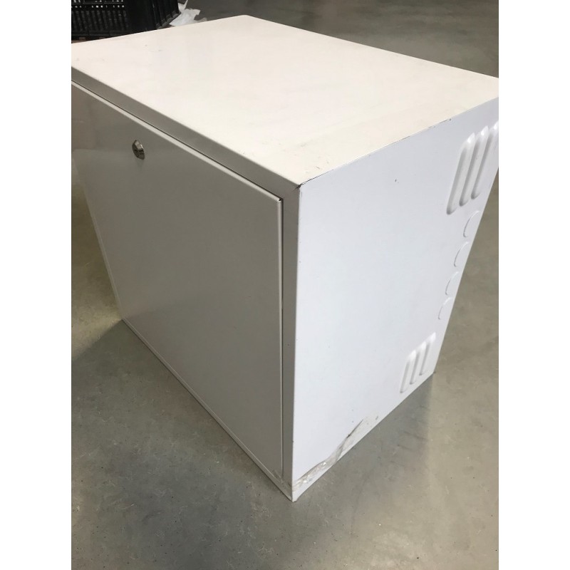 Rozvaděč 19 " 3U+3U / 200mm - POUŽITÝ