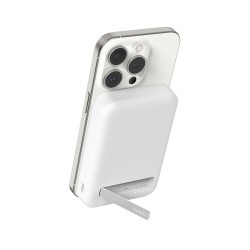 Belkin BOOST CHARGE Qi2 Magnetická Bezdrátová PowerBanka se stojánkem, 8000mAh, 15W, bílá