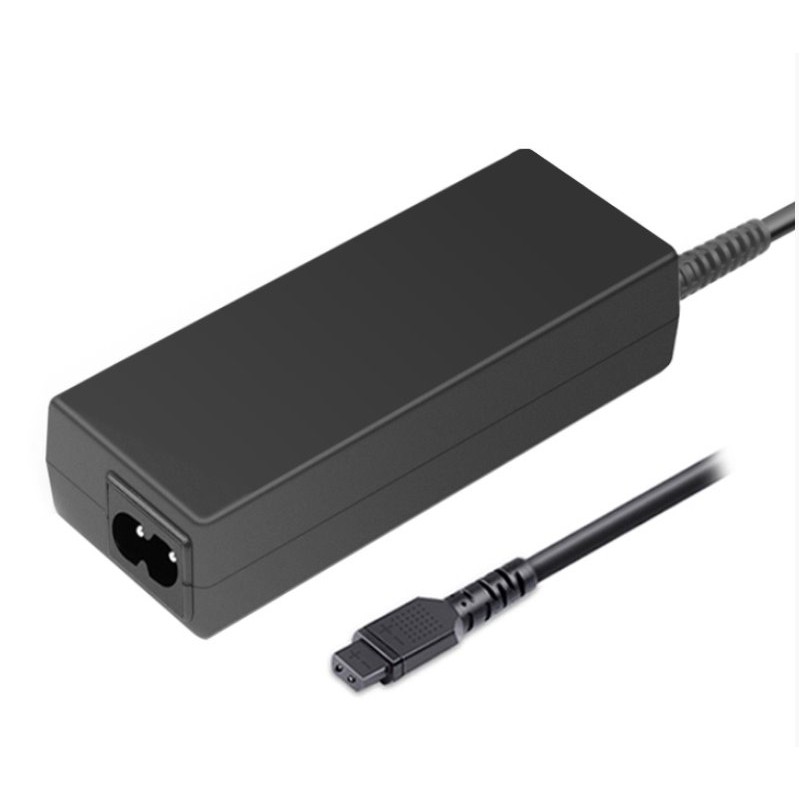 Akyga Univerzální nabíječka 90W na různé typy notebooků 18.5V / 19V / 19.5V / 20V