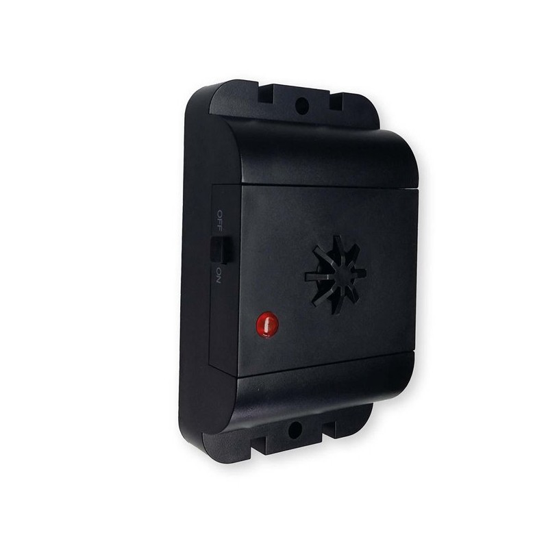 ISOTRONIC 70630 - Ultrazvukový Odpuzovač Psů a Koček 18 - 32 kHz Venkovní