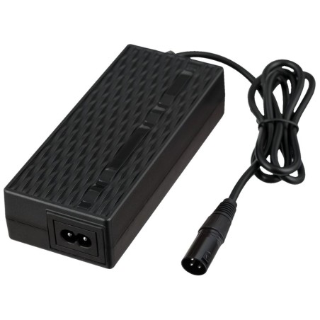 Akyga Napájecí zdroj 42V/2A/84W/Cannon XLR mužský