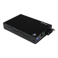 StarTech.com Multimode (MM) SC Fiber Media Converter for 1Gbe Network - 550m Range - Gigabit Ethernet -Remote Monitoring