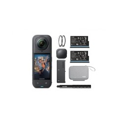Insta360 X5 Essentials Bundle akční kamera s příslušenstvím