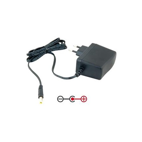 Napájecí adaptér univerzální 12V 2,5A 30W konektor 5,5mm x 2,1mm plus pól uprostřed