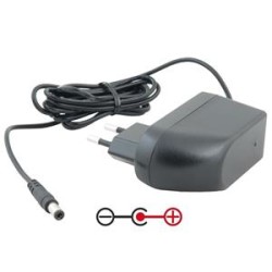 Napájecí adaptér univerzální 5V 3A 15W konektor 5,5mm x 2,5mm plus pól uprostřed