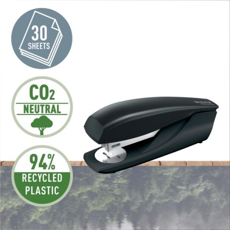 LEITZ Ekologická sešívačka NeXXt RECYCLE, 30 listů, černá